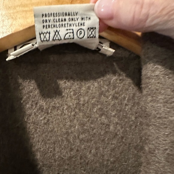 Carlisle Women’s Alpaca Jacket - Picture 8 of 8